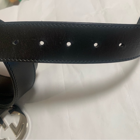 Gucci Authentic Men’s Black Leather Belt with Interlocking G - Picture 4 of 8